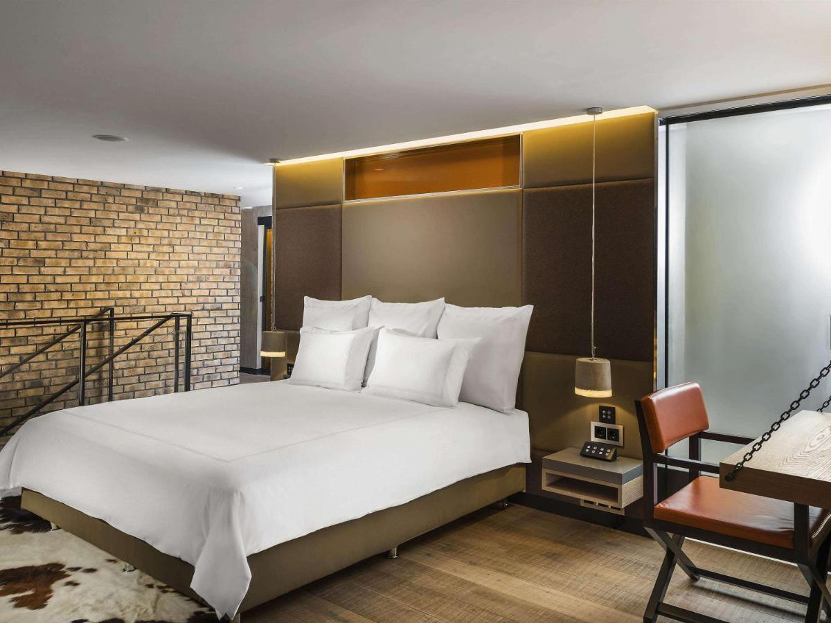 Swissotel The Bosphorus Istanbul Luaran gambar A room at the hotel